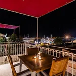 Nichotel Szálloda 4*