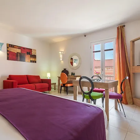 Nichotel Carloforte (Isola di San Pietro)