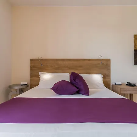 Nichotel Szálloda 4*