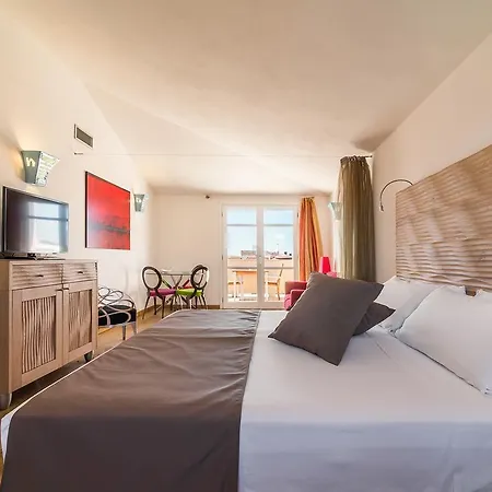 Nichotel 4*