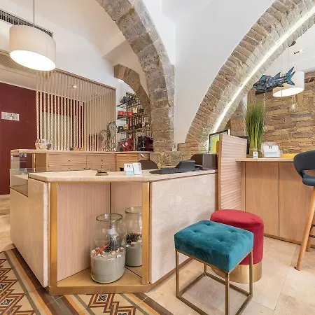 Nichotel
