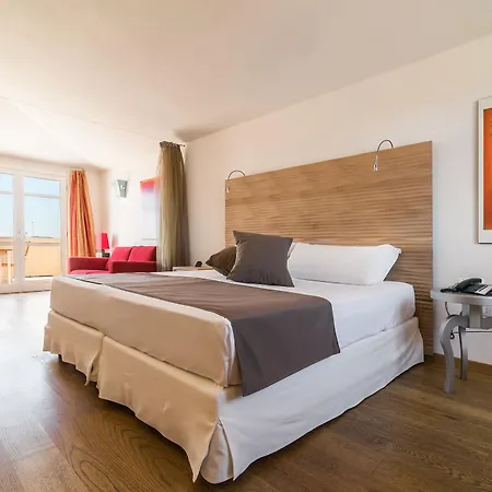 Nichotel 4*