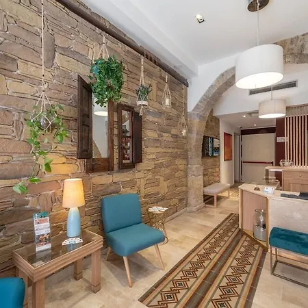 Nichotel 4*