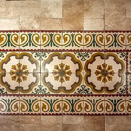 מלון Nichotel