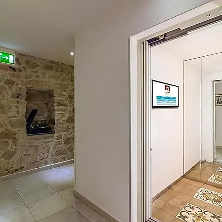 Nichotel קרלופורטה