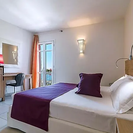 Nichotel מלון 4*